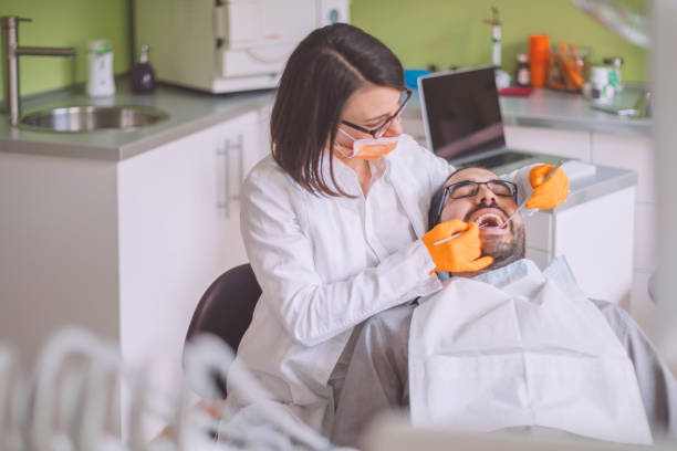 Best Emergency Gum Treatment in Wakefield, MI